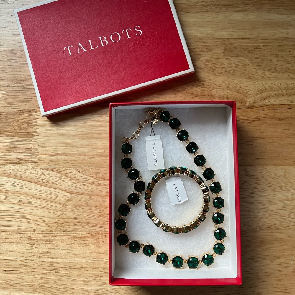 Talbots Emerald Green Round Crystal Stone Jeweled Necklace & Bracelet Set w Box